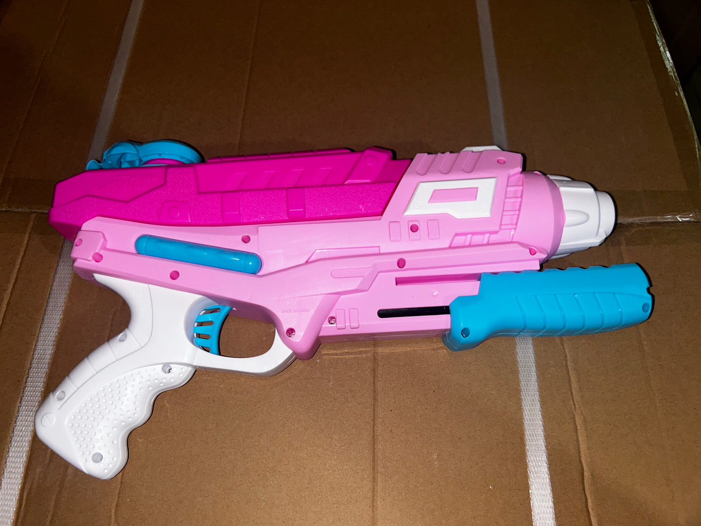 Pistola de Agua Neumatica para Niños