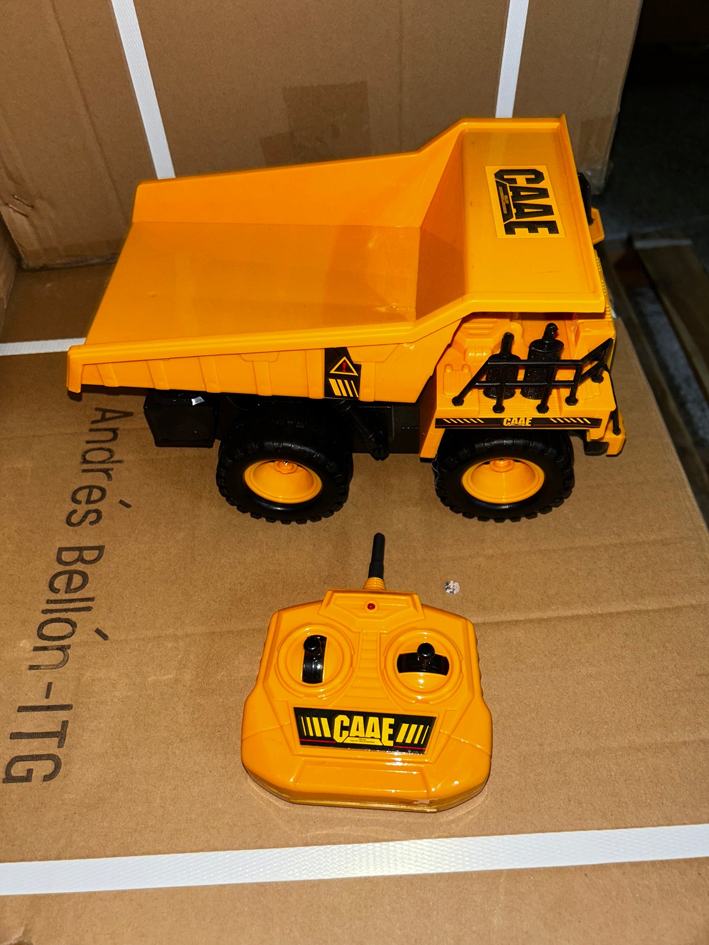 Juguete para Niños Volqueta a Control Remoto